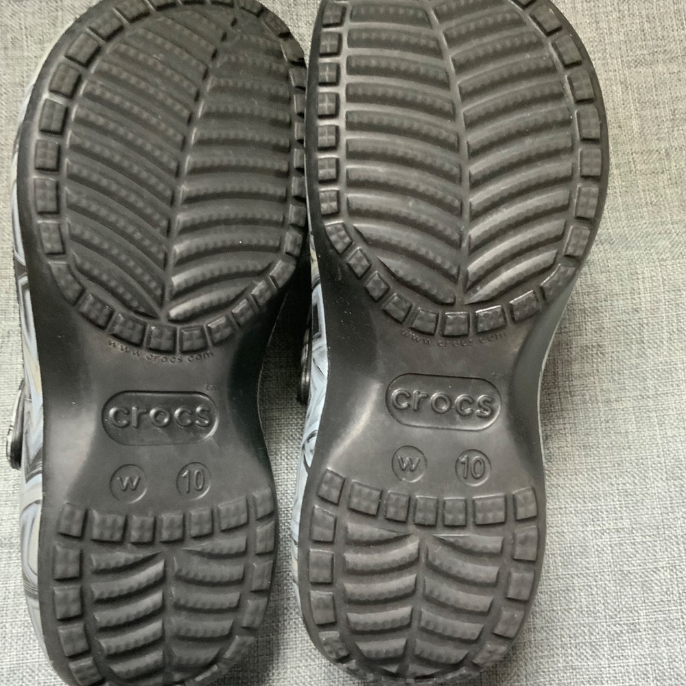 Black Platform Disco Crocs shoes, Size women’s 10 - Picture 5 of 9